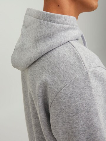 JACK & JONES Sweatshirt in Grijs