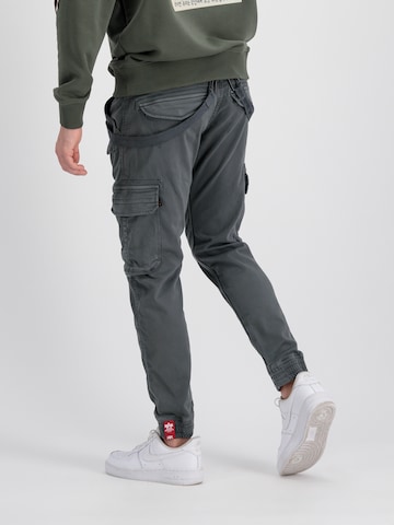 ALPHA INDUSTRIES Tapered Cargo trousers in Grey