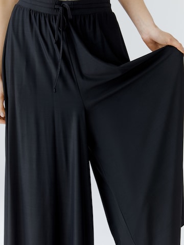 OUI Loosefit Hose in Schwarz