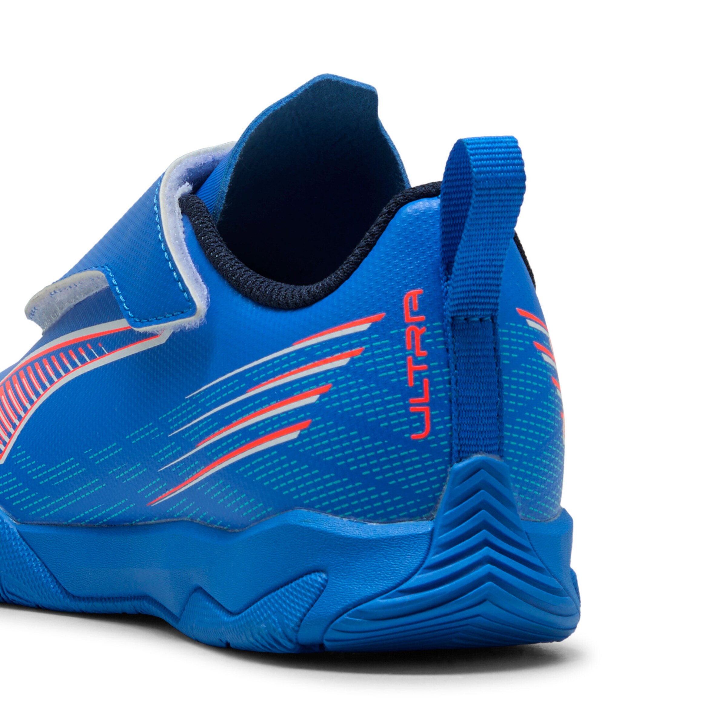 PUMA Sports shoe 'Ultra 6 Play' in Blue