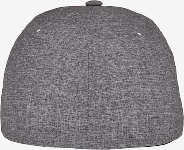 Cappello da baseball di Flexfit in grigio