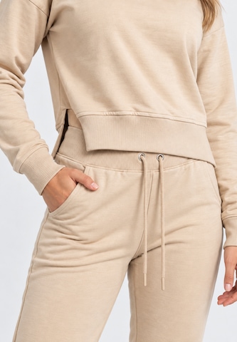 Elara Set in Grey