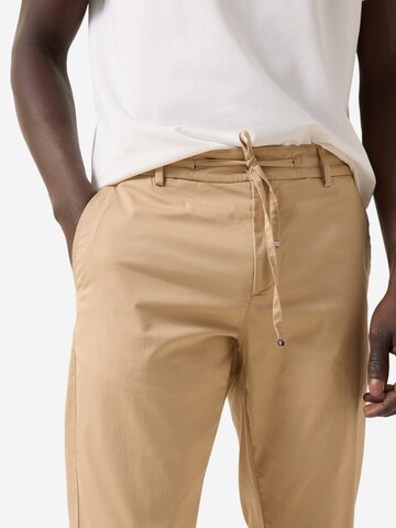 BOGNER Regular Chinohose 'Riley' in Braun