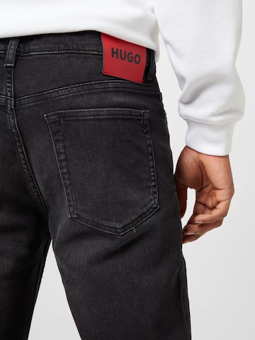 HUGO Red - Regular Calças de ganga 'Hugo 634' em preto