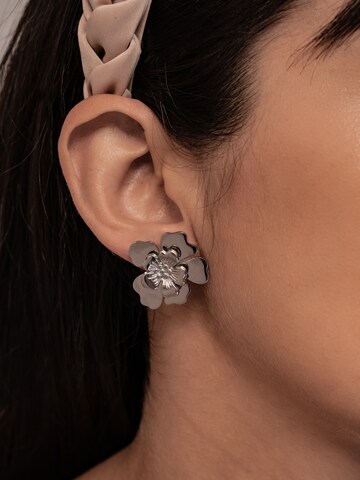 Hey Happiness Earrings 'Petal Blossom' in Silver