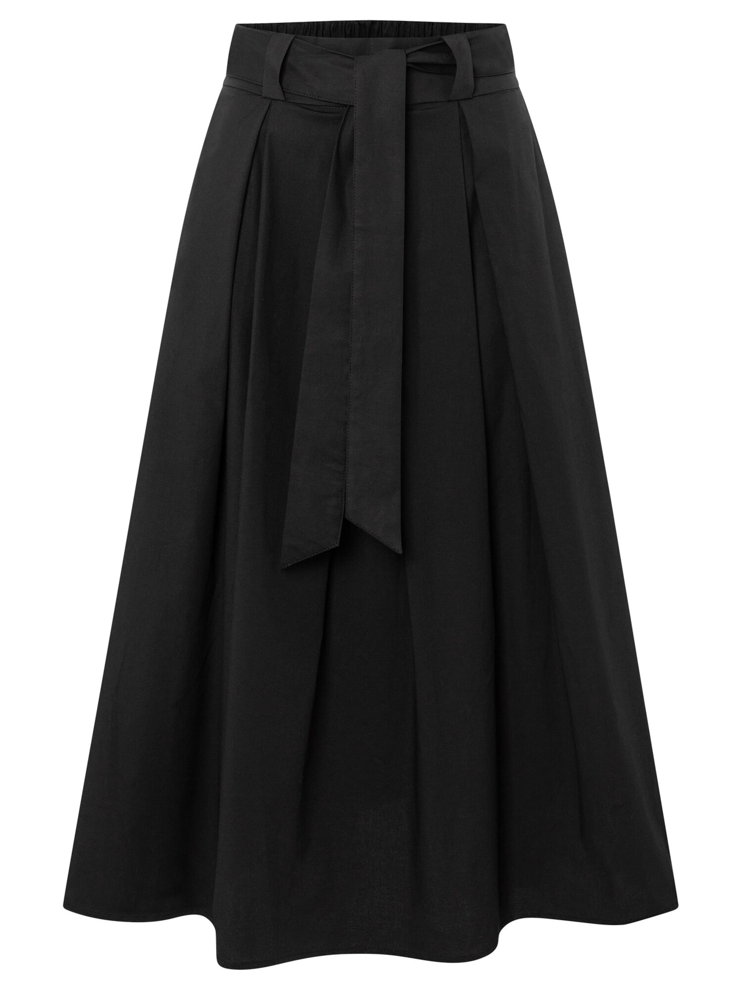 MORE & MORE Skirt in Black