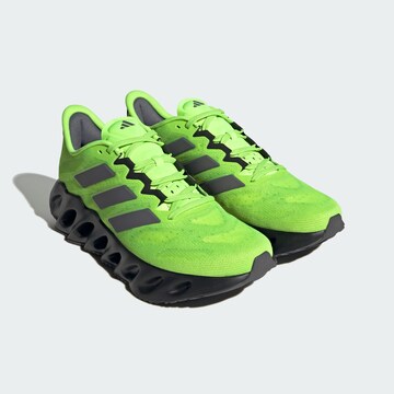 ADIDAS PERFORMANCE Loopschoen 'Switch Fwd' in Groen