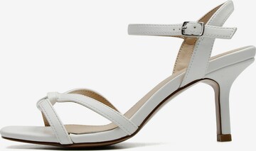 Sandalo con cinturino 'Chizitelu' di Celena in bianco: frontale