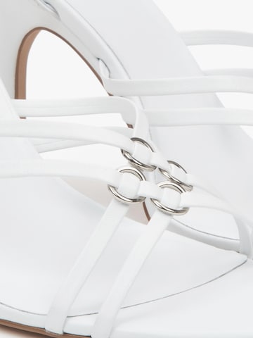 Estro Sandal '3112-9' in White
