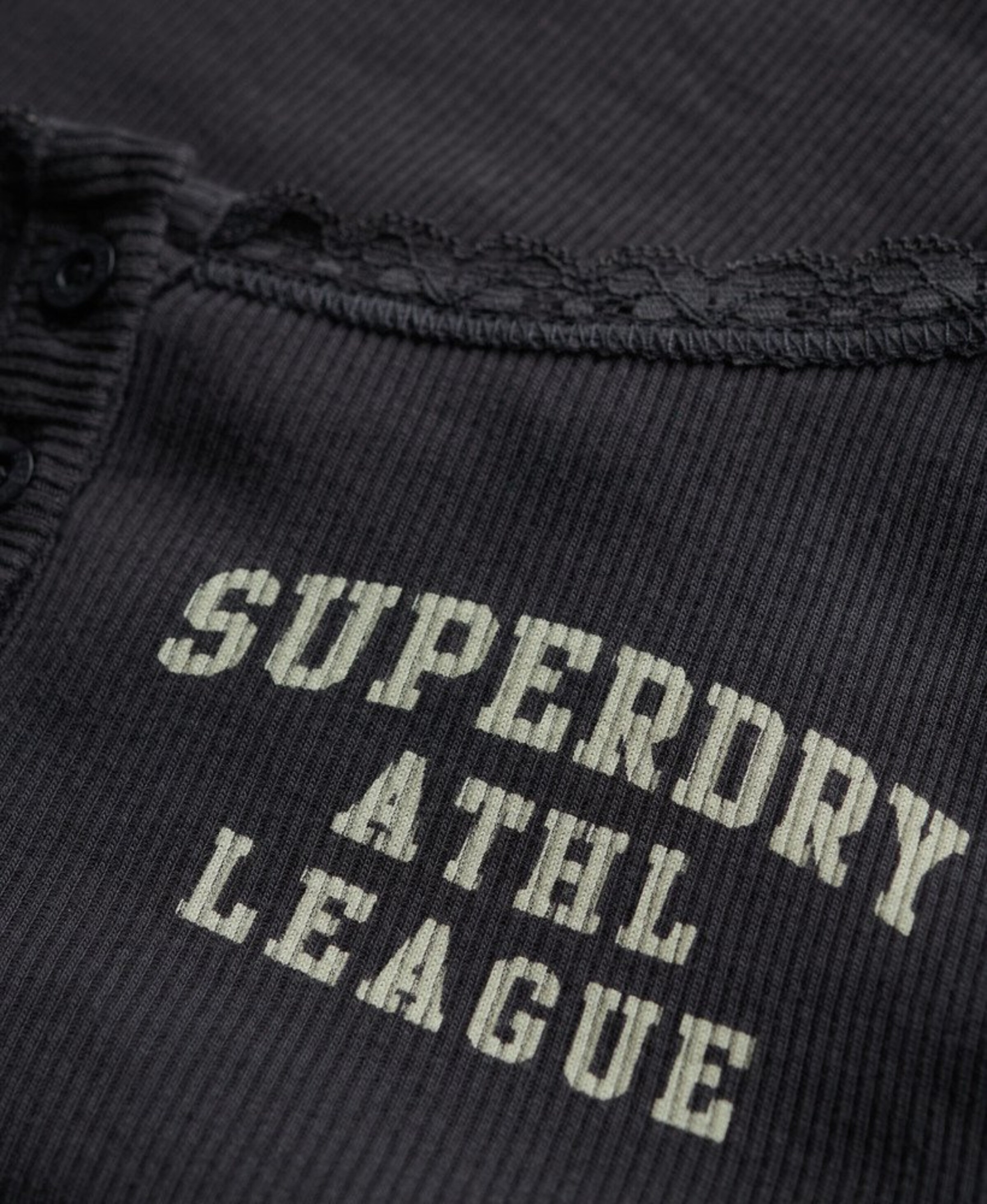 Haut Superdry en noir