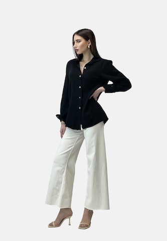 Elara Blouse in Black