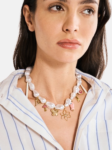 NALì Halskette PEARLS + CHARMS NECKLACE in Gold: Vorderseite
