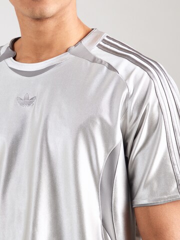 Maglietta '2000' di ADIDAS ORIGINALS in grigio