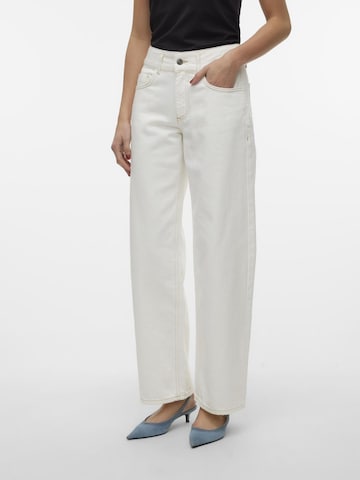 SOMETHINGNEW Wide leg Jeans 'Rancy' in White: front