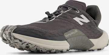 new balance Loopschoen 'Minimus Trail' in Grijs: voorkant