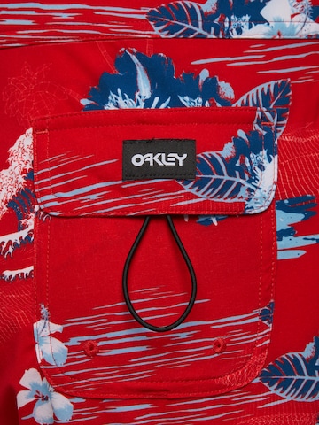 OAKLEY Regular Sportshorts in Rot