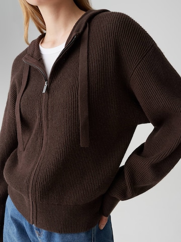 OPUS Cardigan 'Deso' i brun