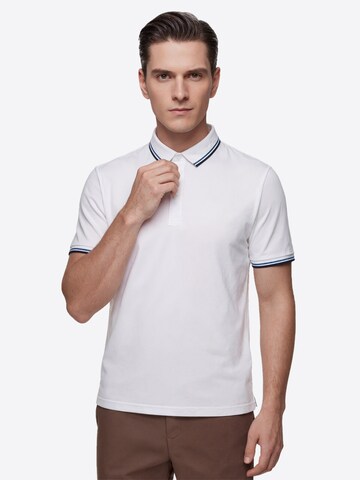 ALLTHEMEN Shirt 'Haltung' in White: front