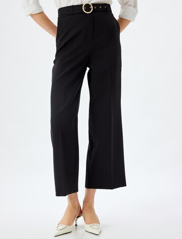 Koton Bootcut Hose in Schwarz: Vorderseite