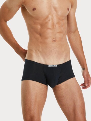 TAUWELL Boxer shorts in Black: front