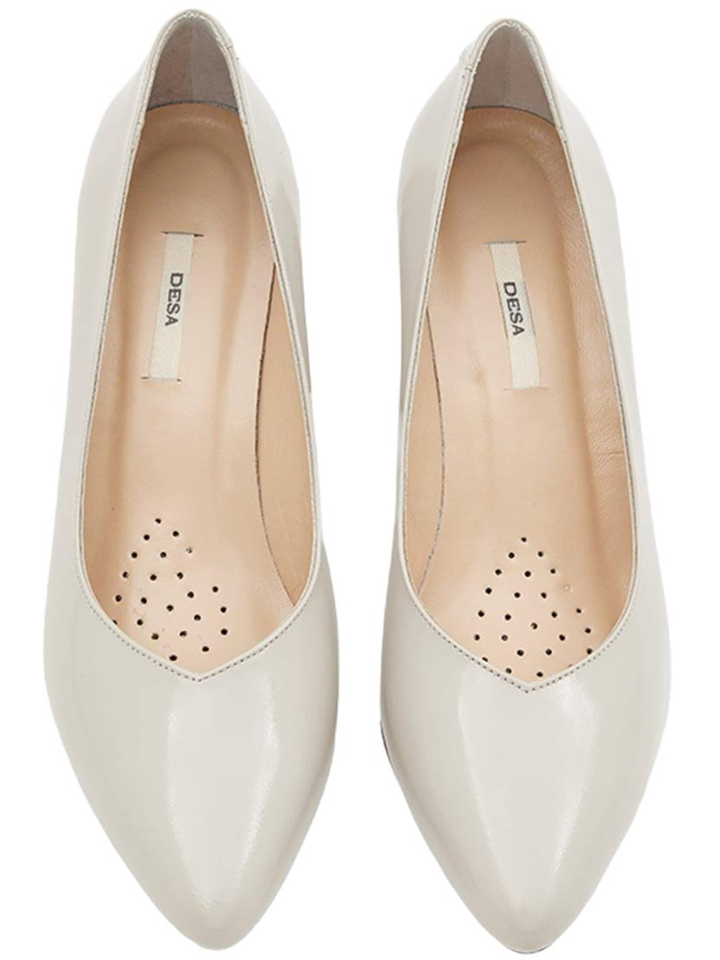 Desa - Zapatos destalonado 'DESA Damen-Pumps aus Lackleder mit Blockabsatz' en beige