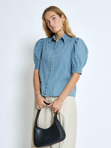 minus Blouse 'Pria' in Blue: front
