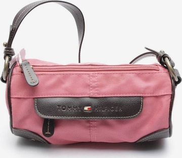 TOMMY HILFIGER Schultertasche / Umhängetasche One Size in Pink: predná strana