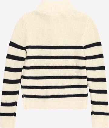 s.Oliver Sweater in Beige