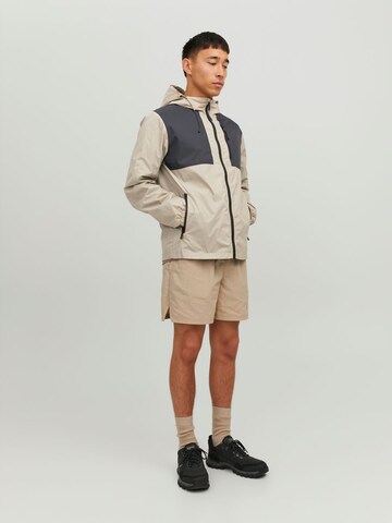 Veste fonctionnelle JACK & JONES en beige