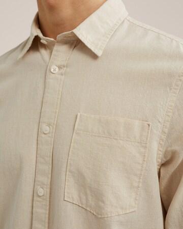 WE Fashion Regular fit Button Up Shirt in Beige