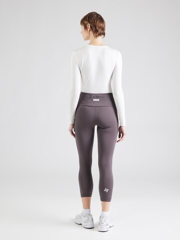 EA7 Emporio Armani Skinny Sportovní kalhoty – šedá
