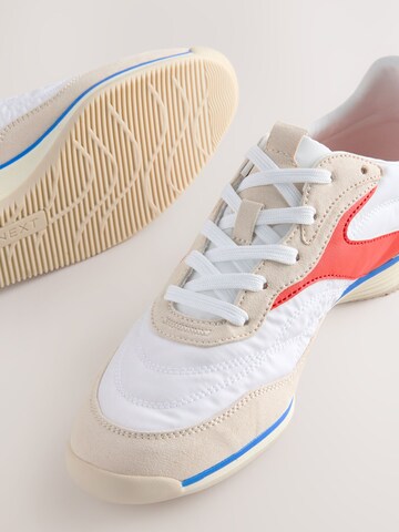 Sneaker bassa di Next in colori misti