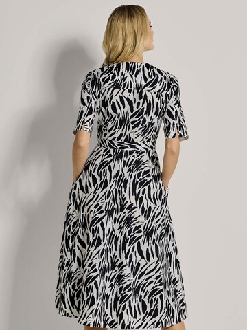 MADELEINE Kleid in Schwarz