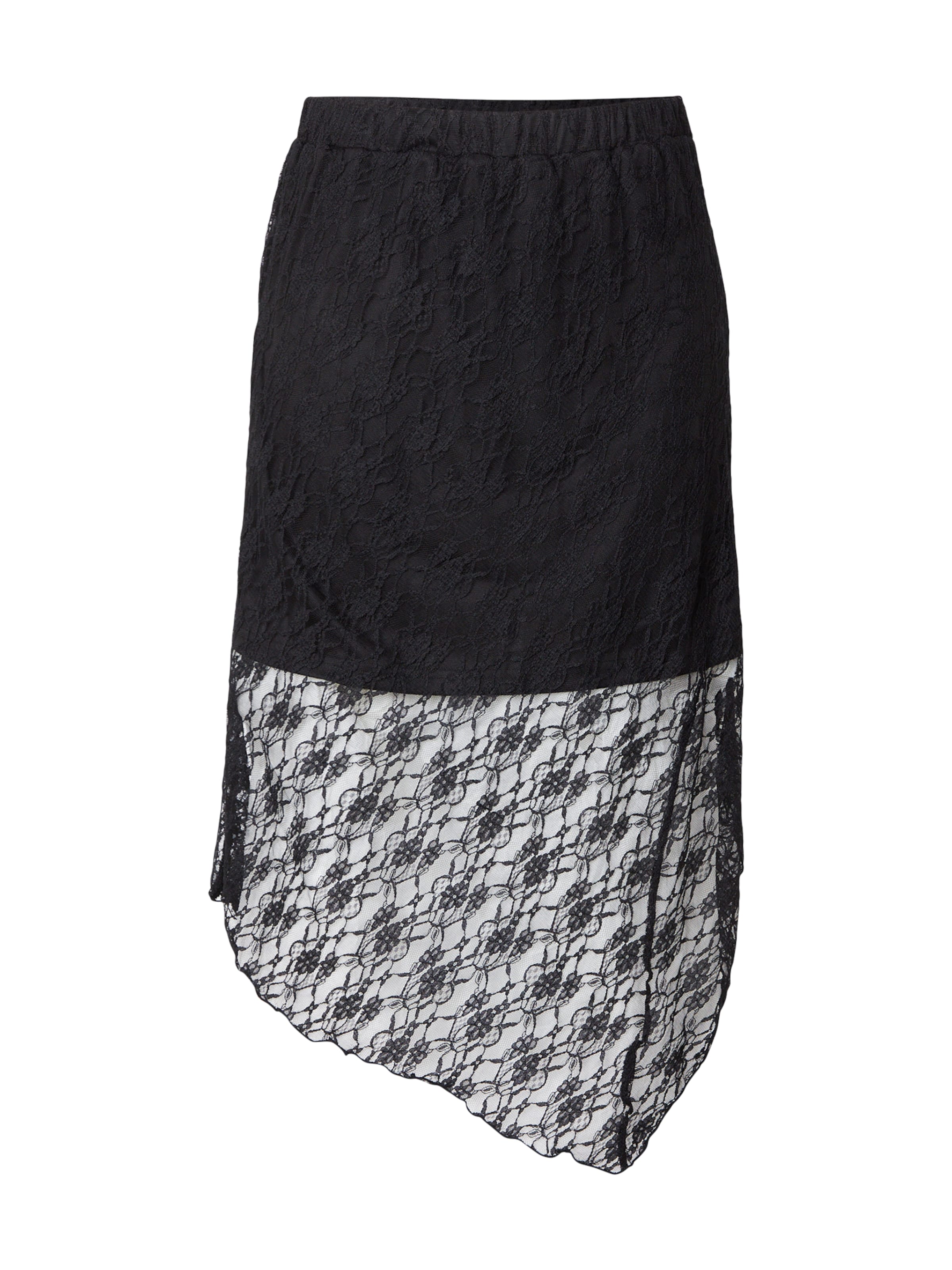 Gonna 'CARCARNE' di ONLY Carmakoma in nero: frontale