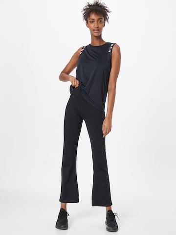 Coupe slim Pantalon de sport 'NORA' Röhnisch en noir