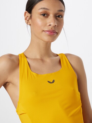 Castore Top in Yellow