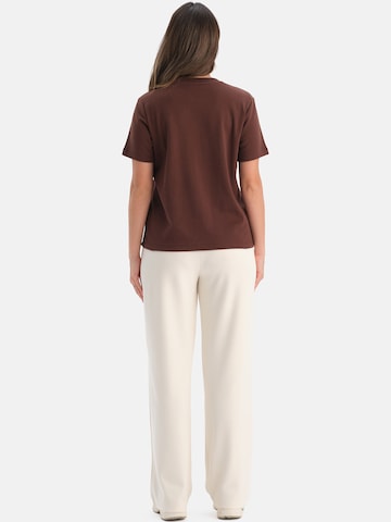 Dagi Μπλουζάκι σε καφέ