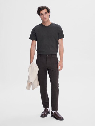 SELECTED HOMME Slim fit Pants in Brown