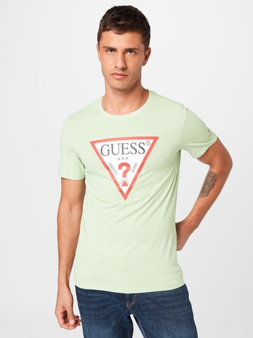 GUESS - Camisa em verde: frente