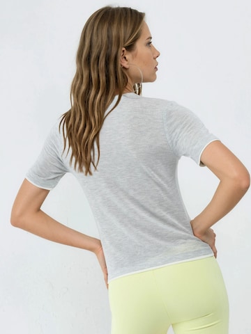 Qu Style Shirt in Grey