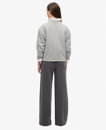 Wide Leg Pantalon Superdry en gris