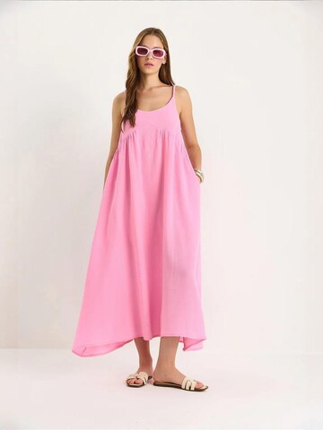 Bianco Lucci Dress in Pink: front