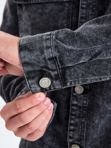 Dxnmxrk Tussenjas 'DXFinn' in Zwart