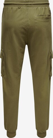 Tapered Pantaloni cu buzunare 'Kian' de la Only & Sons pe verde