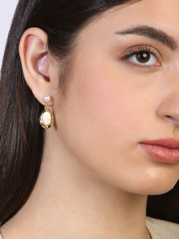 MISH Earrings 'Inaaya' in Gold: front