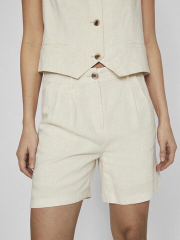 Regular Pantalon à pince VILA en beige : devant