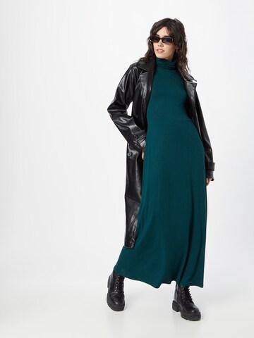 Robe Warehouse en vert