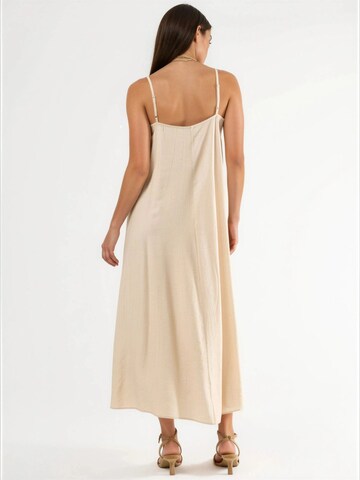 Busem - Vestido em bege