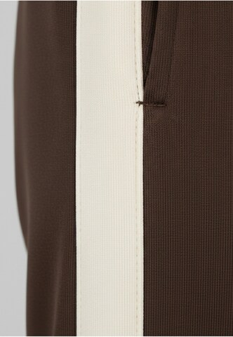 Urban Classics Loosefit Hose in Braun