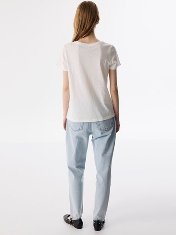 Twist Shirt in Beige